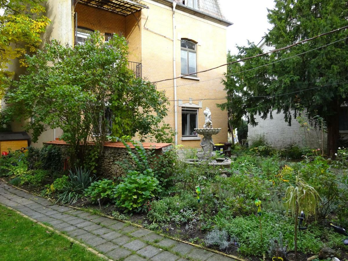 Hummel Hostel - Historische Stadtvilla Mit Garten Weimar  Exterior photo